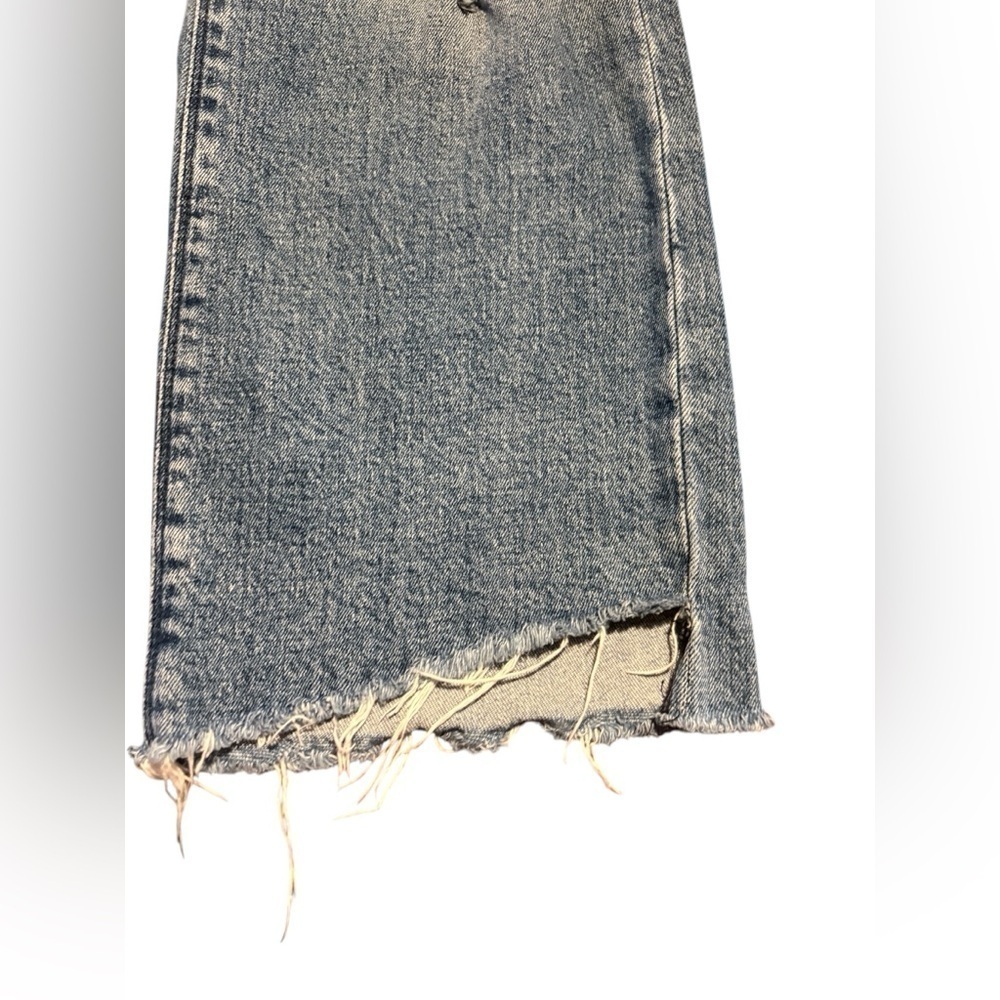 Black Orchid women’s slant fray medium wash blue jeans sz 30 preloved - Picture 11 of 11